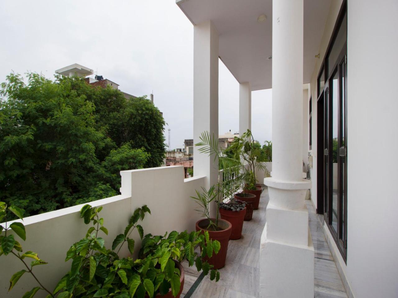 FabHotel Jaipur Villa Esterno foto